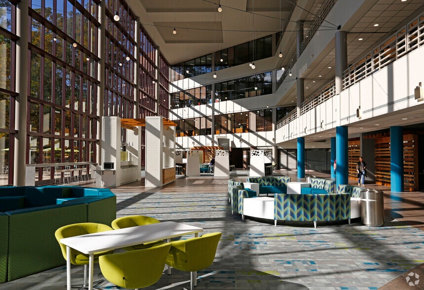 Photo of 2nd Floor Ste Main Lobby Level