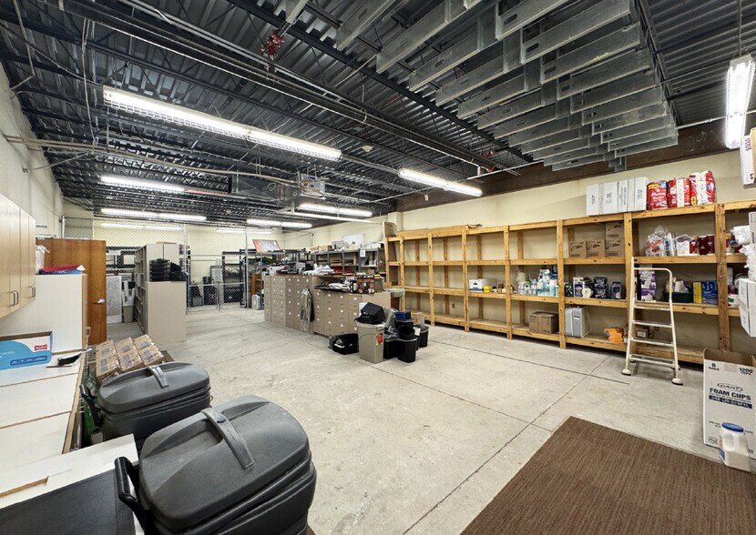 More Photos Of 5651 Balloon Fiesta Pky NE, Albuquerque Office For Lease