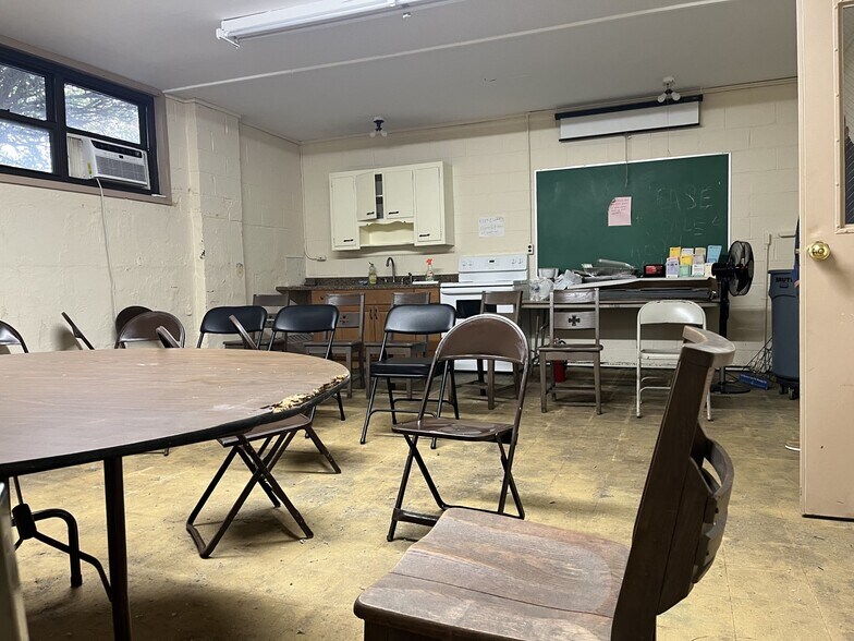 More Photos Of 130 Jerusalem Ave, Hicksville Religious Facility For Lease