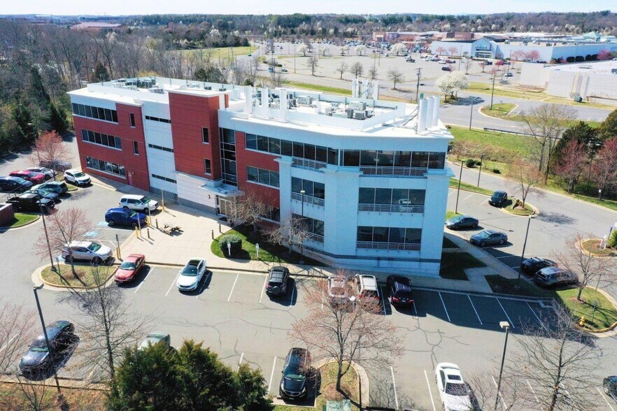 More Photos Of 8551 Rixlew Ln, Manassas Office For Lease