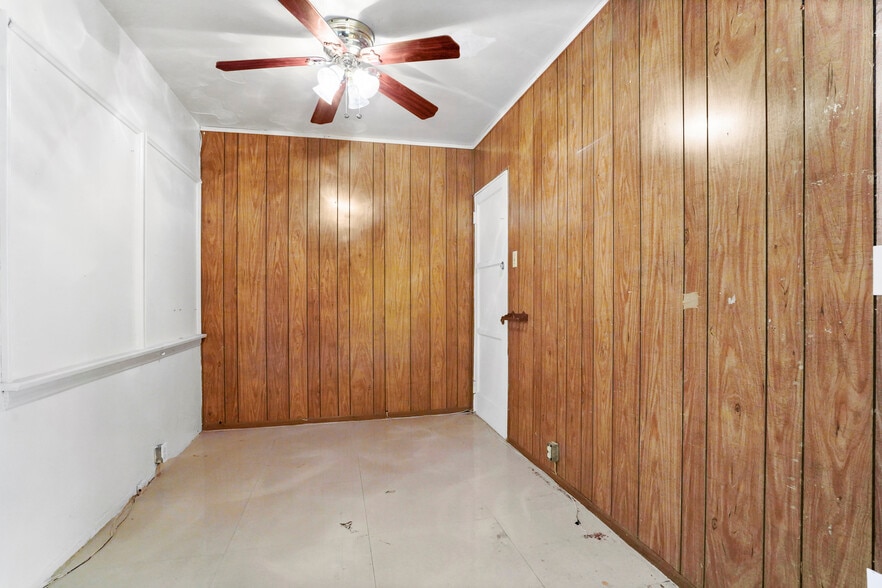 More Photos Of 1108 E 84th Pl, Los Angeles Religious Facility For Sale
