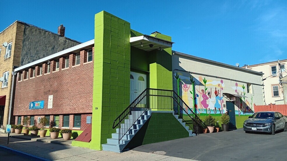 More Photos Of 228 N Washington St, Sleepy Hollow Village Lodge Meeting Hall For Sale