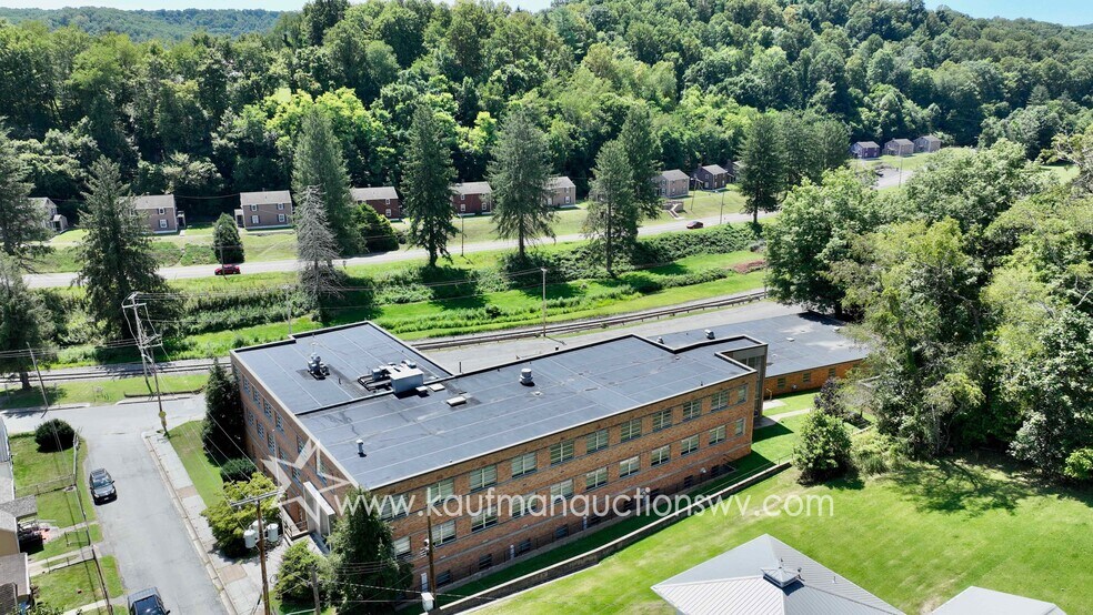 More Photos Of 100 Bluestone Rd, Mount Hope Research And Development For Sale