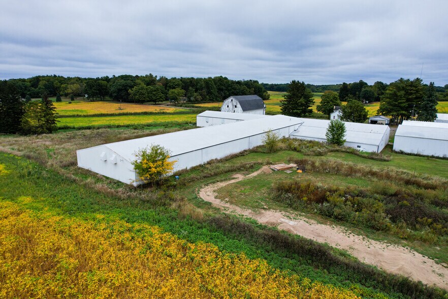 More Photos Of 6924 Peck Rd, Eaton Rapids Industrial For Sale
