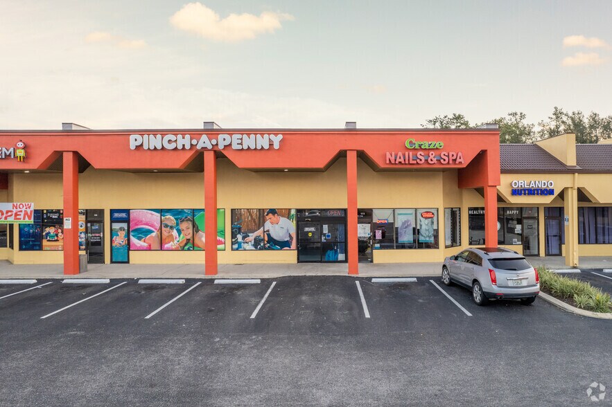 More Photos Of 101 N Country Club Rd, Lake Mary General Retail For Lease