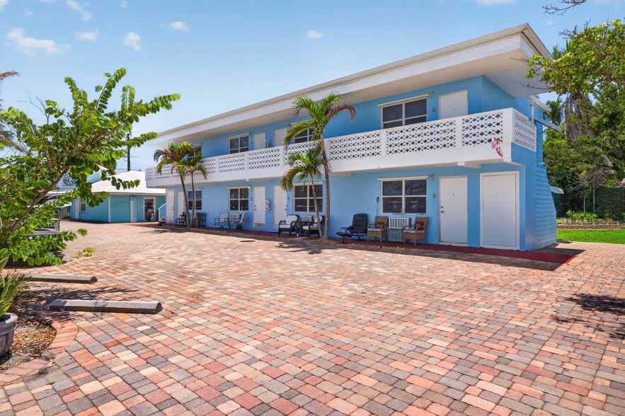More Photos Of 2100 NE Indian River Dr, Jensen Beach Hotel For Sale