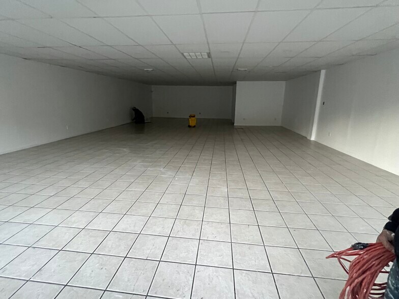 More Photos Of 2095 Route 209, Brodheadsville Storefront For Lease