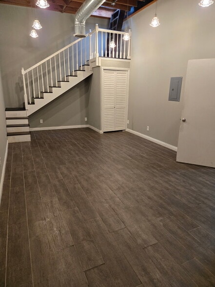 More Photos Of 2301 Orange Ave, Signal Hill Industrial For Sale