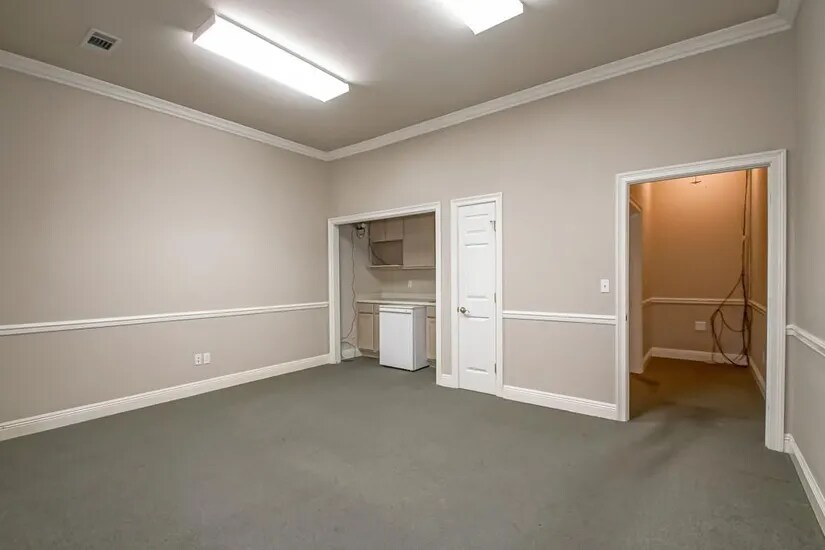 More Photos Of 1330 Park Dr, Mandeville Office Residential For Sale