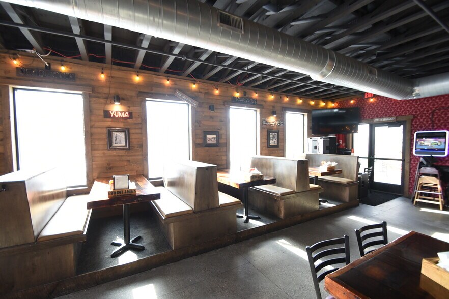 More Photos Of 506 Broadway, Fargo Restaurant For Lease