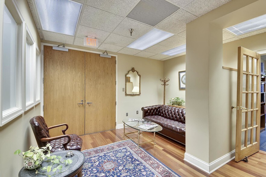 More Photos Of 77 S Washington St, Rockville Medical For Sale