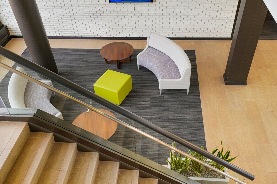 More Photos Of 9000 E Nichols Ave, Centennial Office For Sale