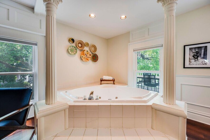 More Photos Of 219 Kentucky St, Sturgeon Bay Specialty For Sale