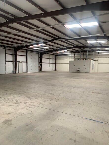 More Photos Of 8182 S Camino De Cafe, Tucson Distribution For Lease