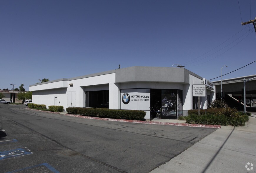 Primary Photo Of 499 N Hale Ave, Escondido Showroom For Lease