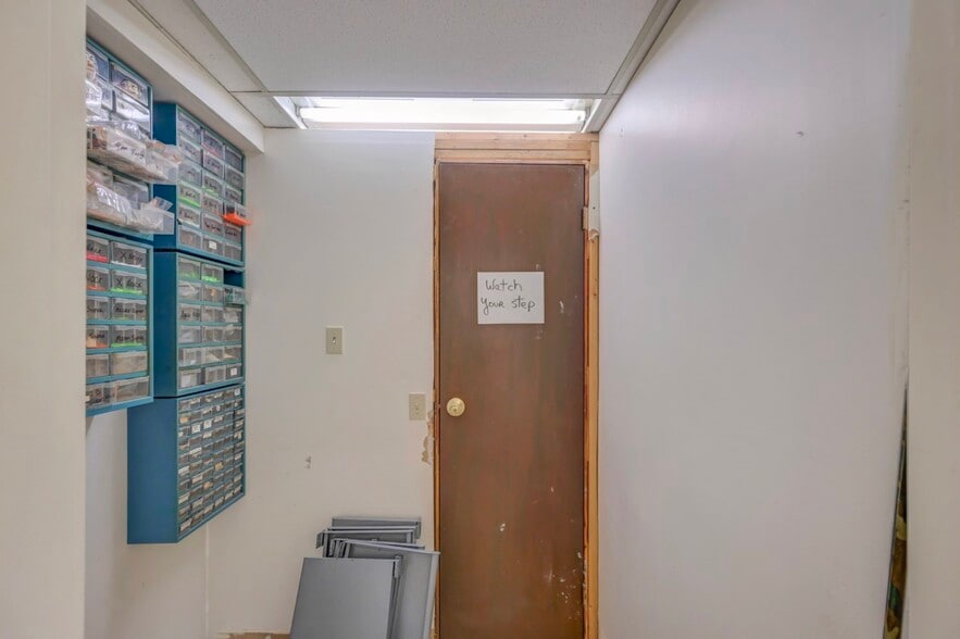 More Photos Of 116-120 Monahan Ave, Dunmore Flex For Lease