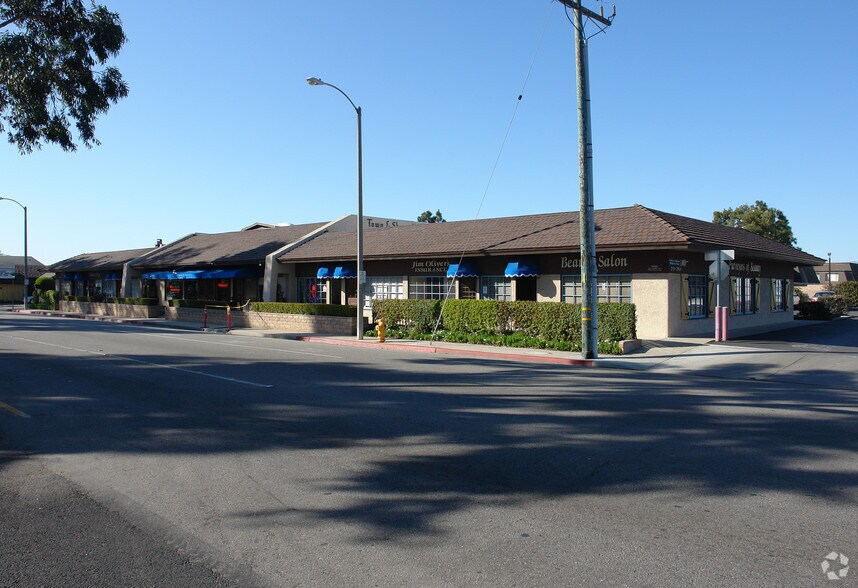 More Photos Of 257-279 E Channel Islands Blvd, Port Hueneme Freestanding For Lease