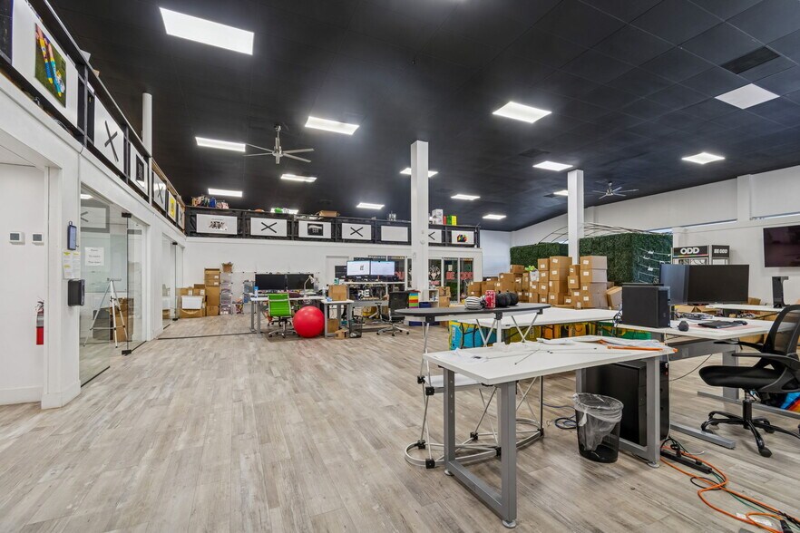 More Photos Of 1277 S Highland Ave, Clearwater Freestanding For Lease