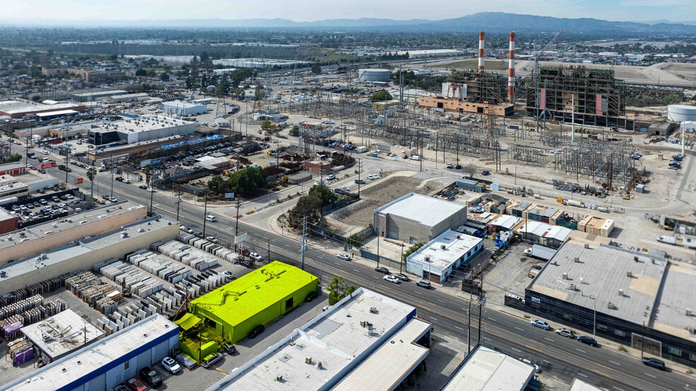 More Photos Of 11782 Sheldon St, Sun Valley Warehouse For Lease