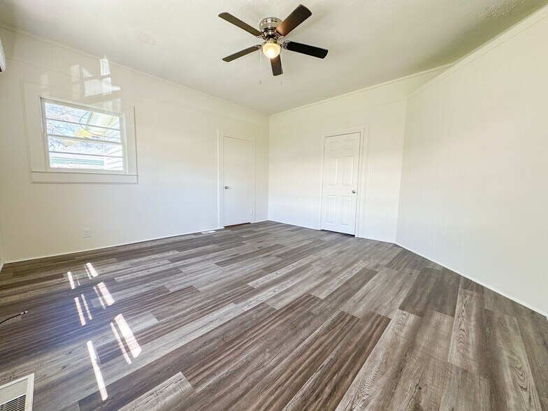 More Photos Of , Spartanburg Unknown For Sale