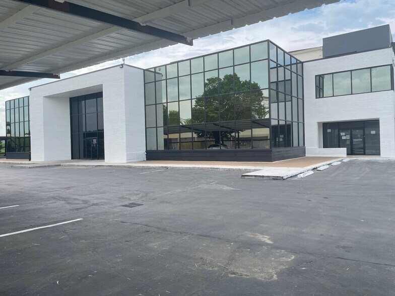 More Photos Of 430 Highway 6 S, Houston Medical For Lease