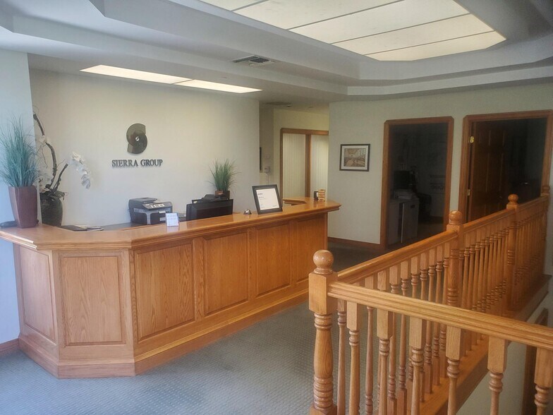 More Photos Of 560 Riverdale Dr, Glendale Warehouse For Sale