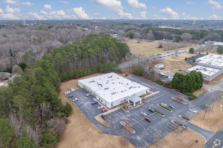 More Photos Of 705 Breedlove Dr, Monroe Medical For Lease