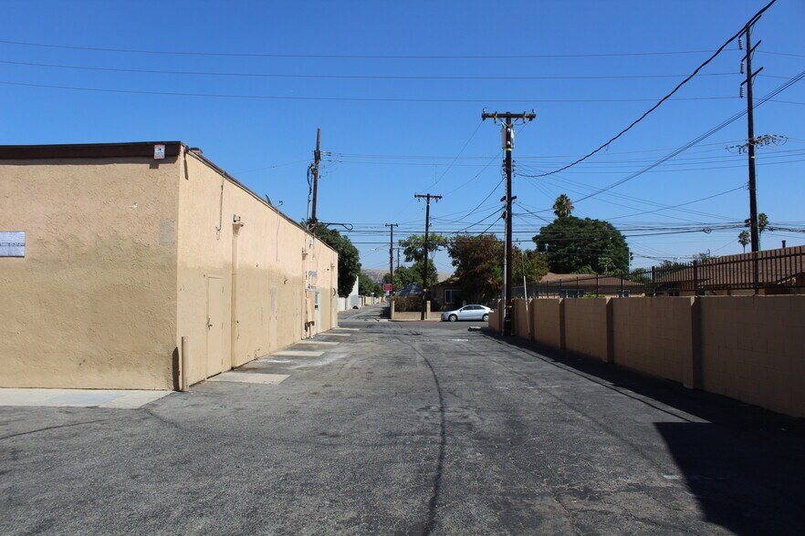 More Photos Of 15660 Amar Rd, La Puente Freestanding For Sale