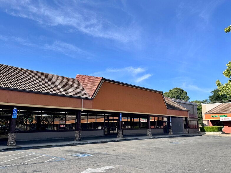 More Photos Of 6392-6512 Westside Rd, Redding Unknown For Lease