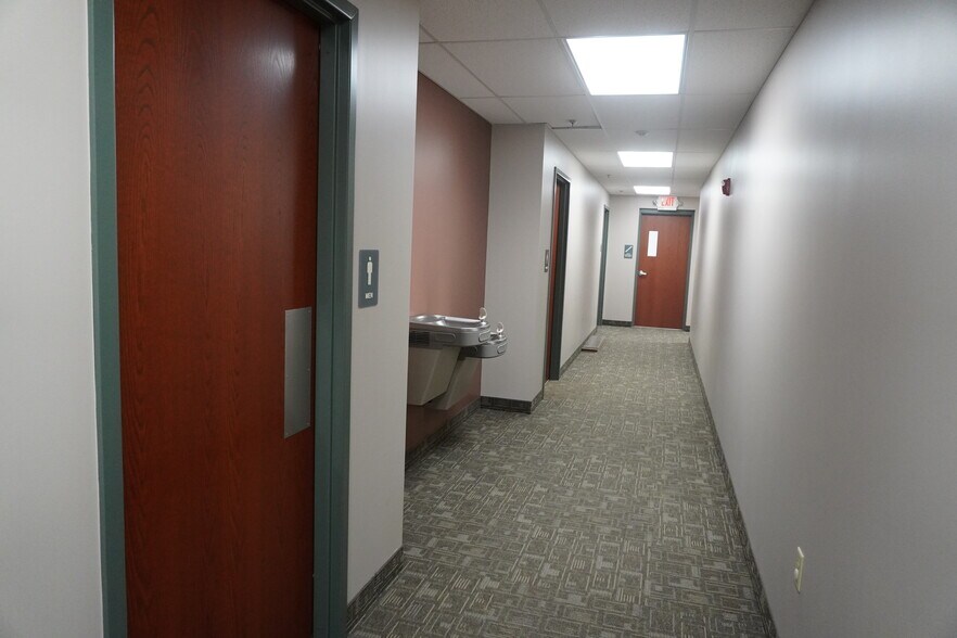 More Photos Of 3809 S 42nd St, Minneapolis Medical For Sale