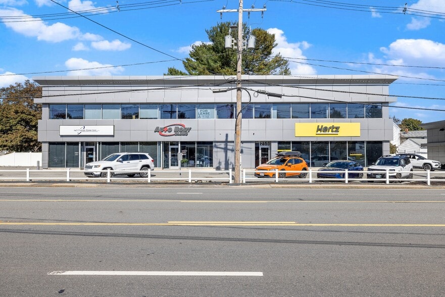 More Photos Of 251-255 Andover St, Peabody Storefront For Lease