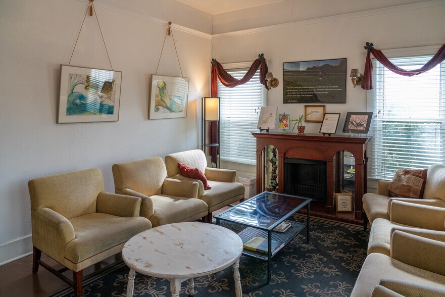 More Photos Of 315 S Willard St, Cottonwood Office Residential For Sale