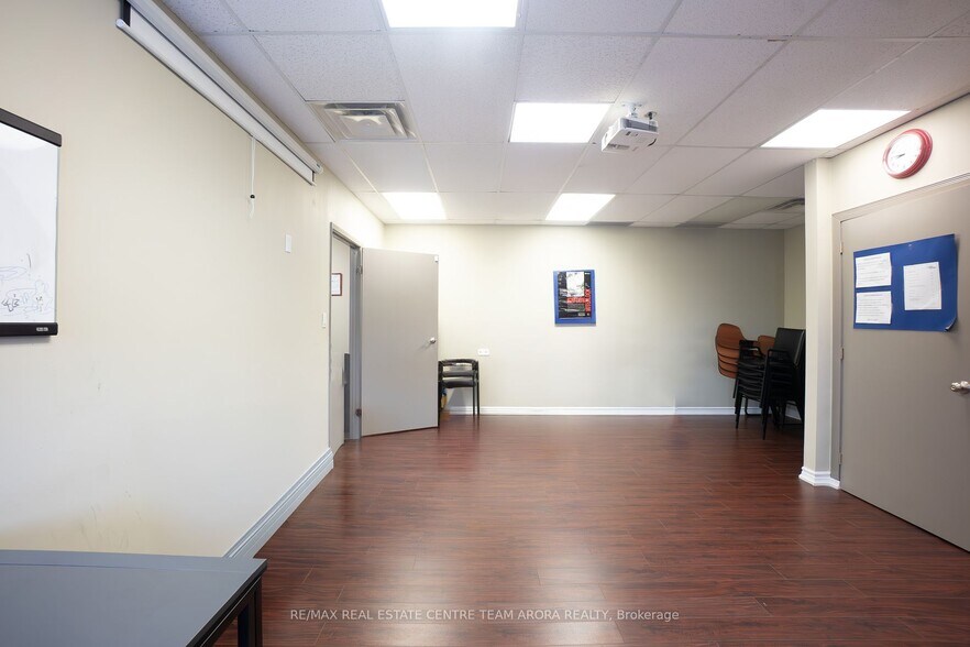 More Photos Of 10095 Bramalea Rd, Brampton Storefront Retail Office For Sale