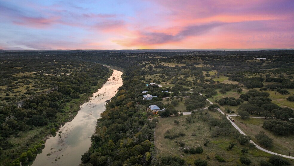 More Photos Of 5229 Hupedo Ranch Rd, Spicewood Specialty For Sale