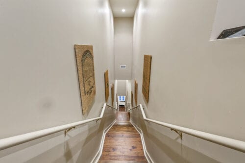 More Photos Of 528 Gravier St, New Orleans Office For Lease