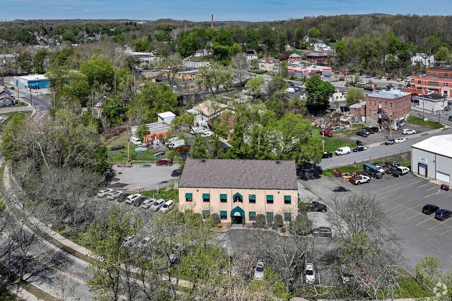 More Photos Of 10 Little Britain Rd, Newburgh Medical For Lease