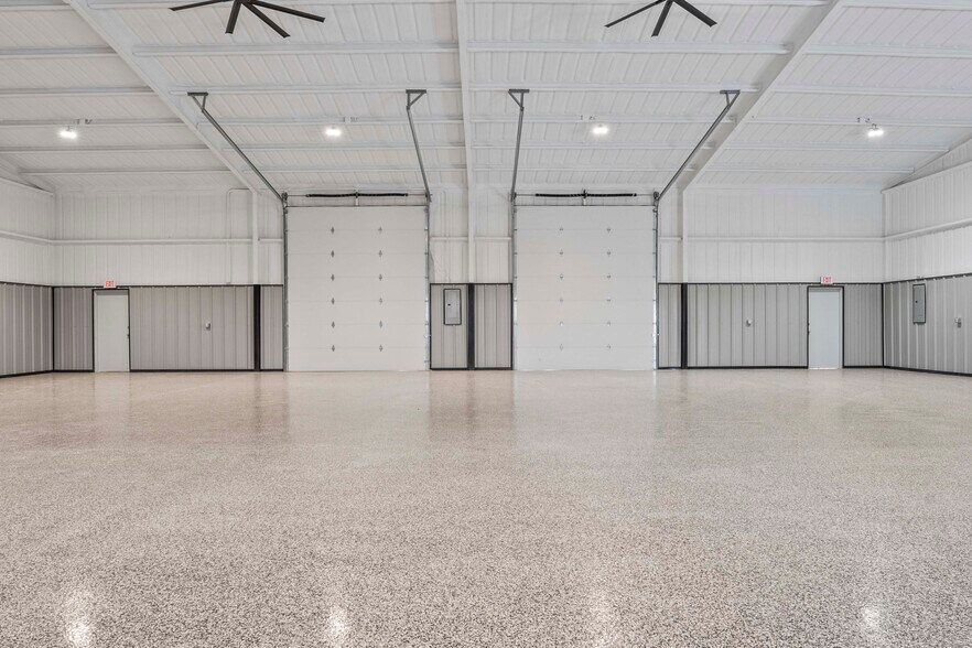 More Photos Of 2036 Seaborn Road Building 3 Suite A, Ponder Warehouse For Lease