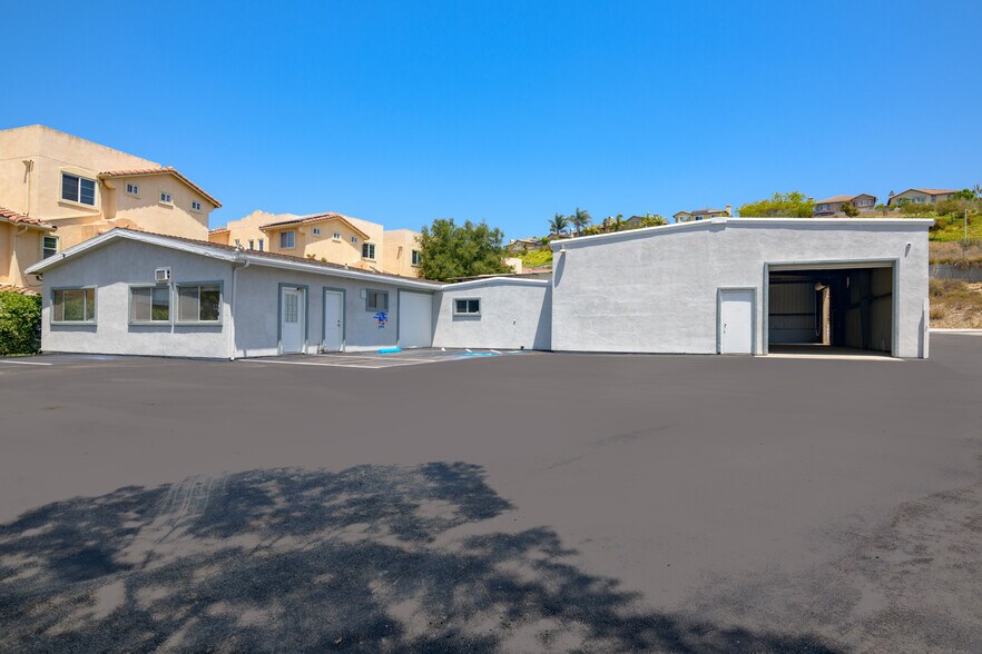 More Photos Of 3050 S Santa Fe Ave, San Marcos Manufacturing For Lease