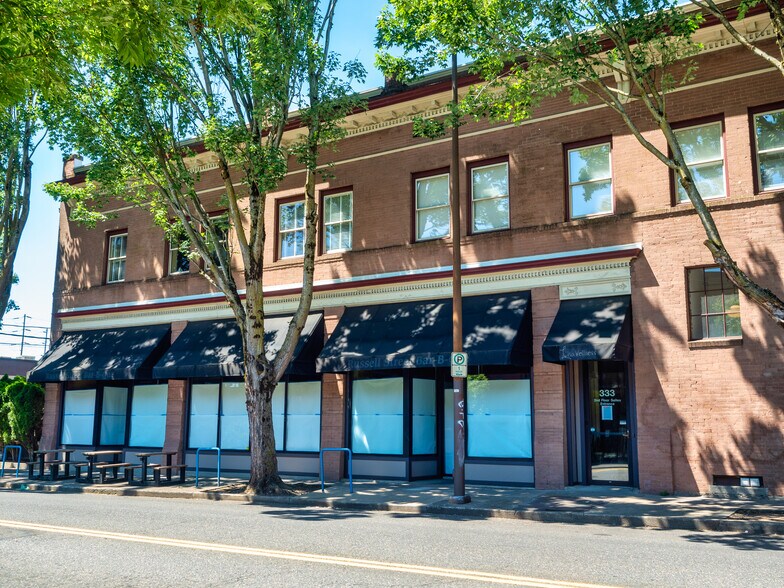 More Photos Of 325-333 NE Russell St, Portland Office For Lease