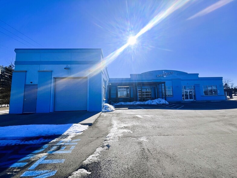 More Photos Of 5091 W Brown Deer Rd, Milwaukee Freestanding For Sale