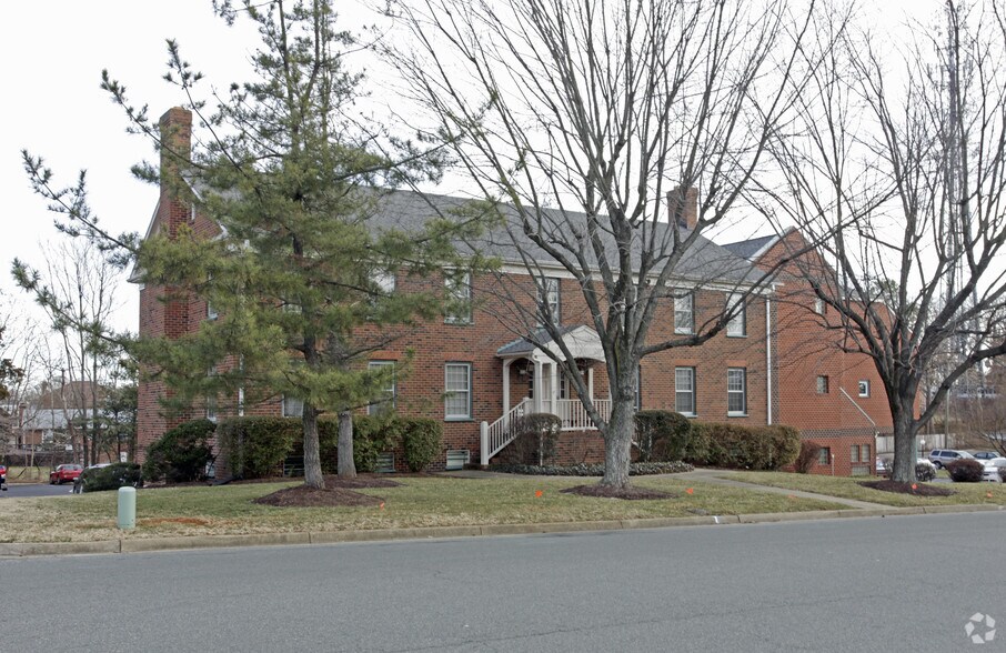 More Photos Of 7300 Hanover Green Dr, Mechanicsville Office For Lease