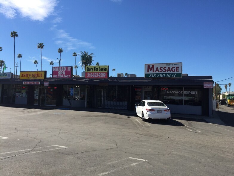 More Photos Of 7215 Tampa Ave, Reseda Freestanding For Lease