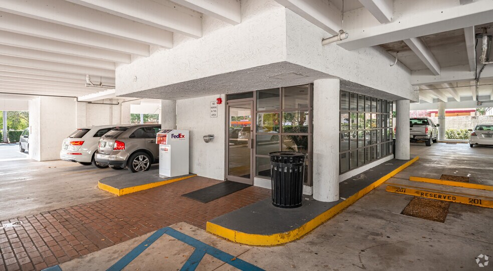 More Photos Of 888 S Andrews Ave, Fort Lauderdale Office For Lease