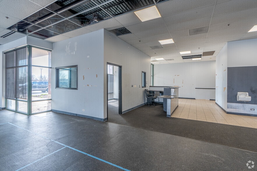 More Photos Of 2351-2499 Lincoln Hwy, New Lenox Unknown For Lease