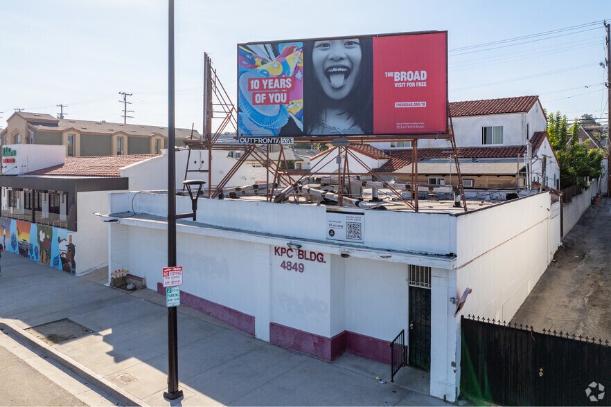 More Photos Of 4847 Crenshaw Blvd, Los Angeles Storefront Retail Residential For Sale