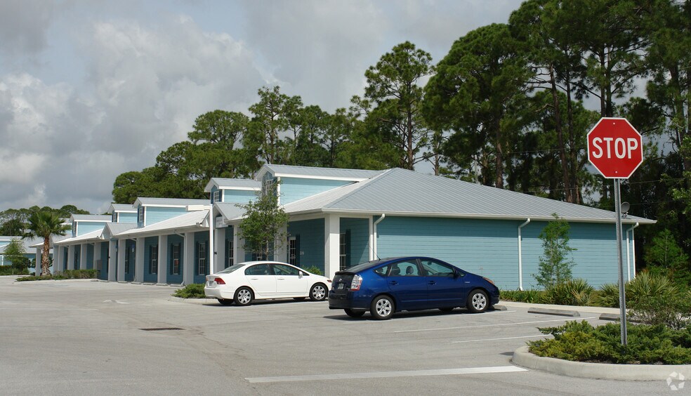 More Photos Of 946 Tamiami Trl, Port Charlotte Medical For Lease