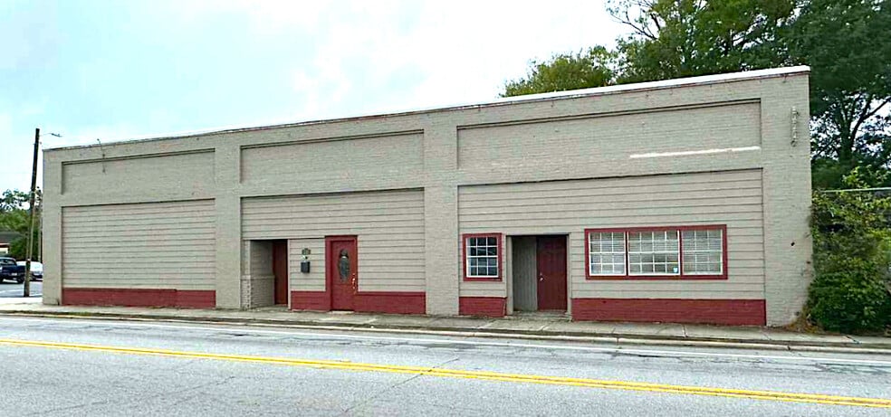 More Photos Of 702 Experiment St, Griffin Storefront Retail Office For Sale