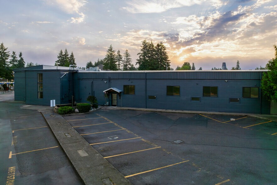 More Photos Of 1202 Black Lake Blvd SW, Olympia General Retail For Lease