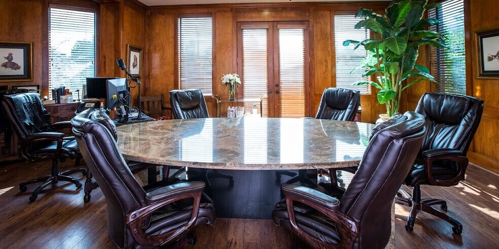 More Photos Of 800 Sawyer St, Houston Office Residential For Sale