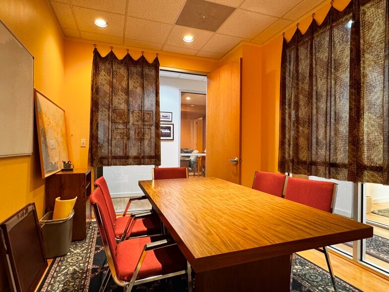 More Photos Of 684 Berkmar Cir, Charlottesville Office For Lease